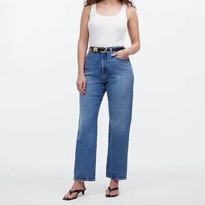 Madewell The Petite Curvy 90s Straight Drop Jean and Hazeldell Wash Petite 23